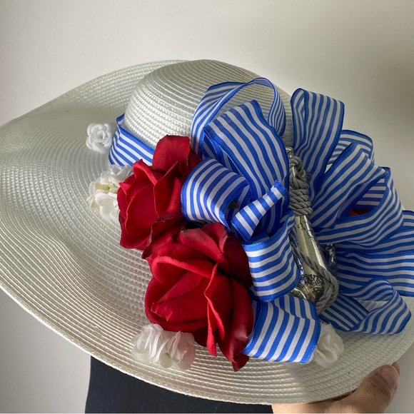 NAUTICAL Derby Hat with Red Roses - Picture 4 of 11
